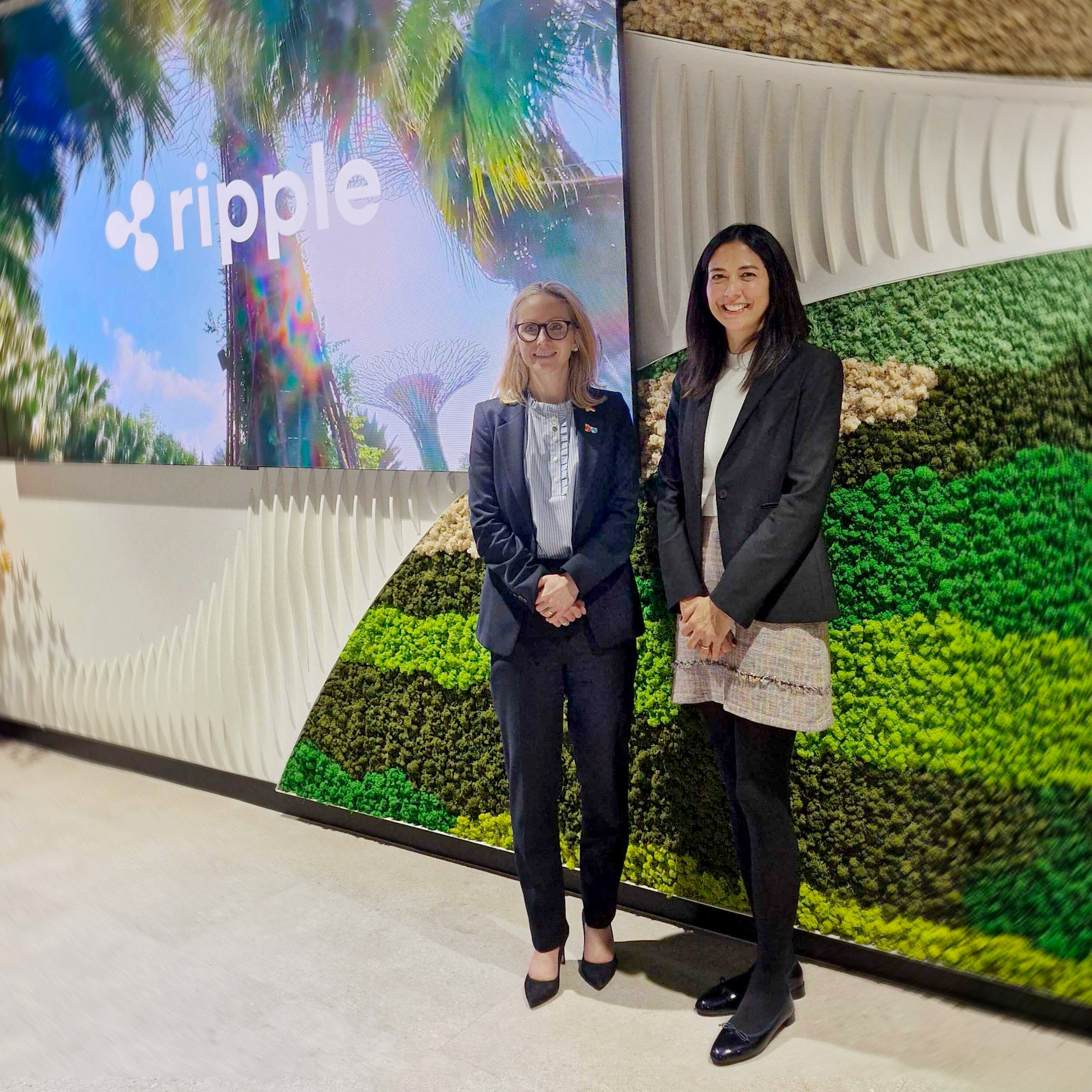  Sovereigns & Street: The Dual Engine Igniting Crypto's Next Phase